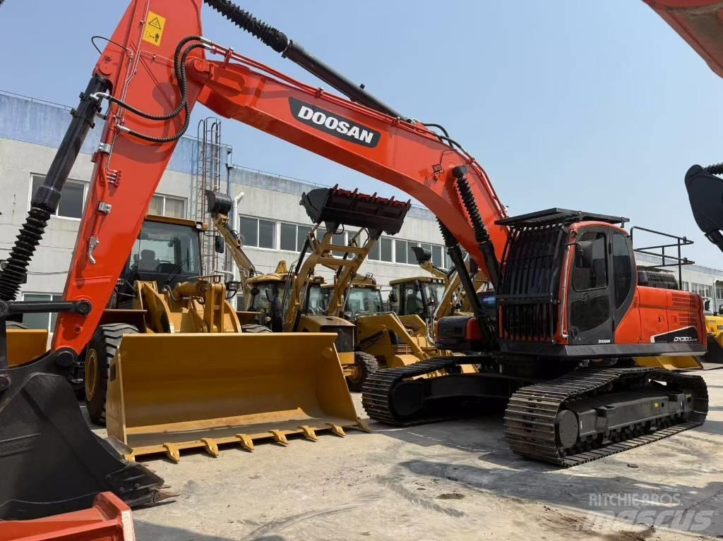 Doosan DX 300 LC Telakaivukoneet