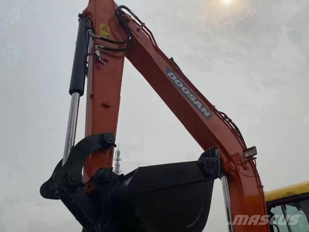 Doosan DX 60 Telakaivukoneet