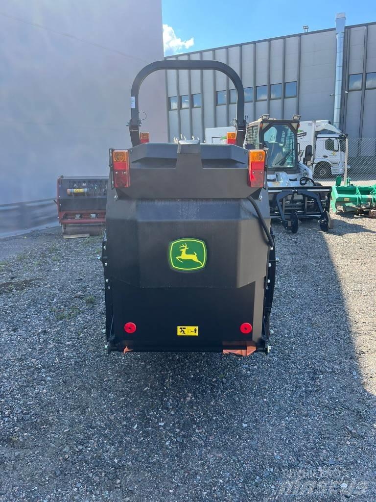 John Deere X950R Päältäajettavat ruohonleikkurit