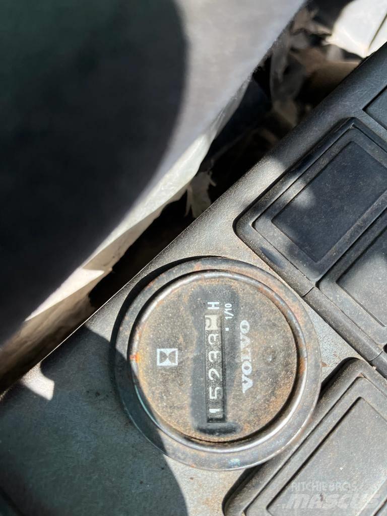 Volvo EC 700 B LC Telakaivukoneet