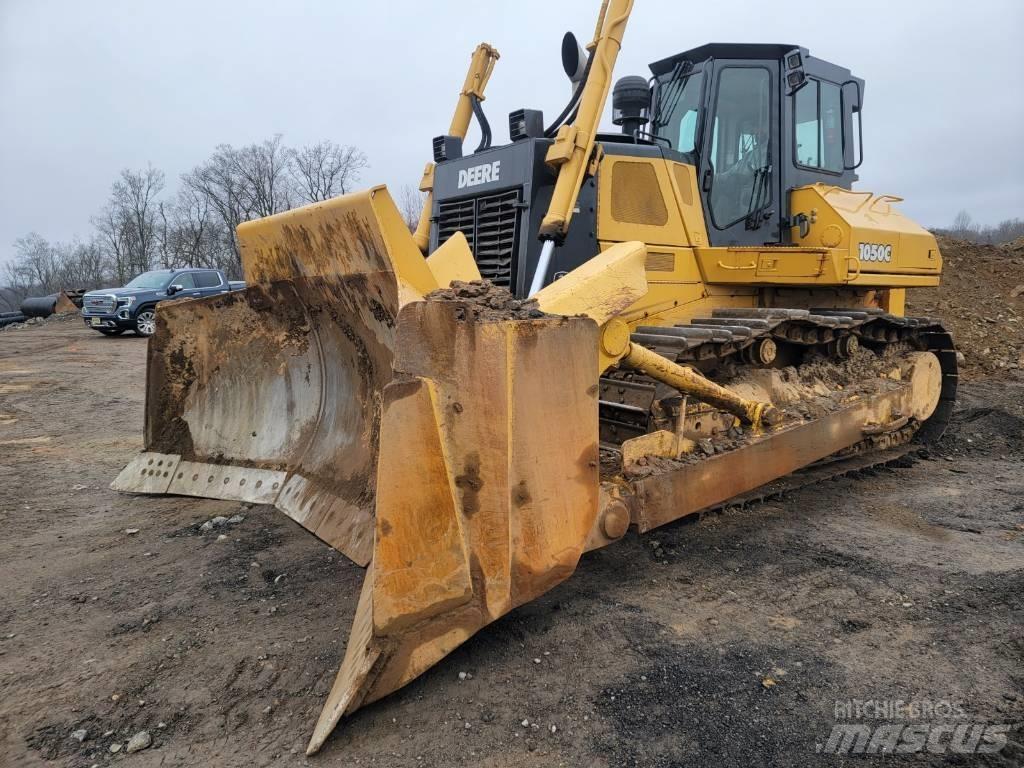 John Deere 1050 C Telaketjupuskutraktorit