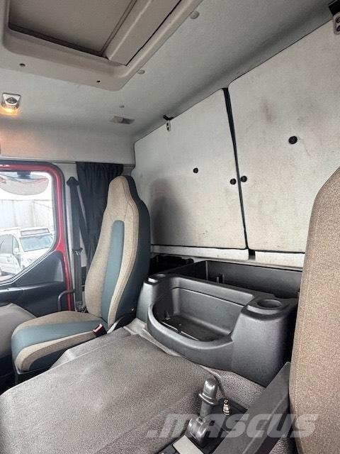Volvo FE 320 Autonkuljetusautot