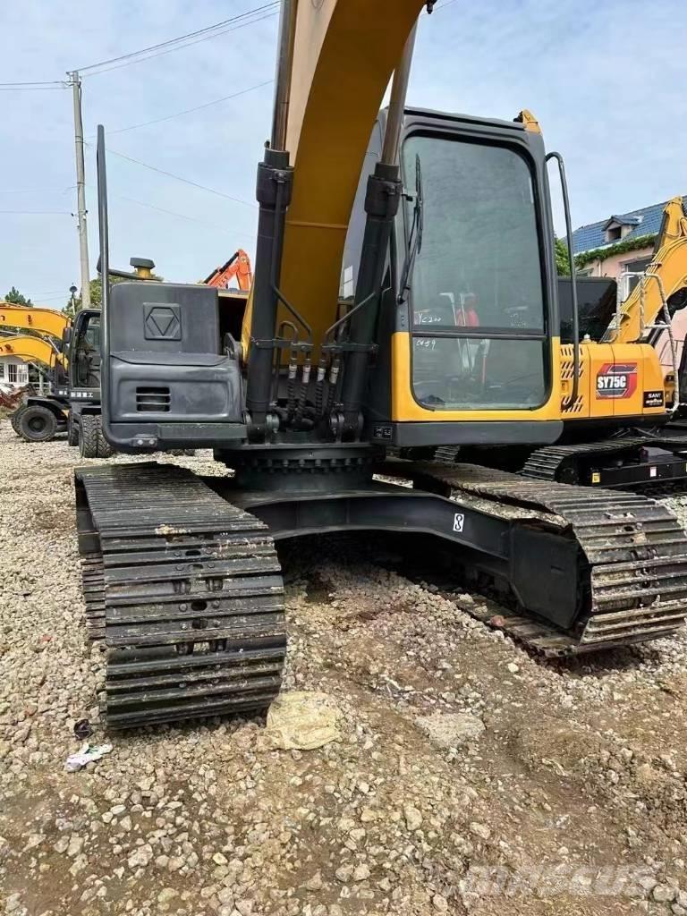 XCMG XE 150 D Midikaivukoneet 7t - 12t