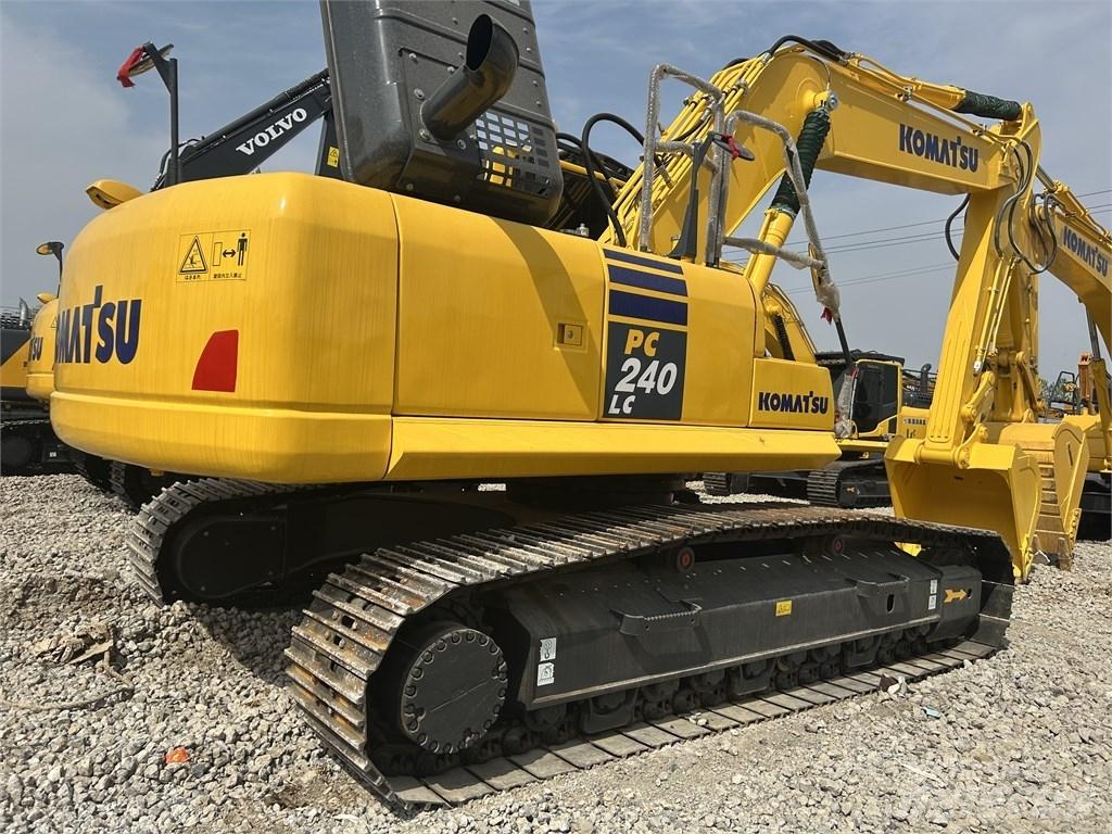Komatsu PC 240 LC Telakaivukoneet