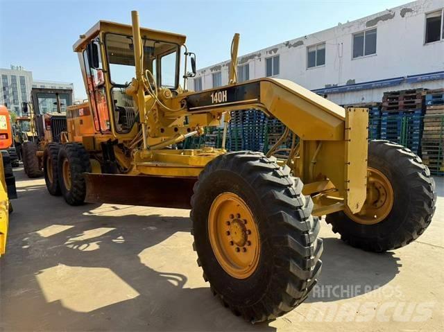 CAT 140 H VHP Tiehöylät