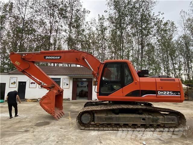 Doosan DH225 Telakaivukoneet