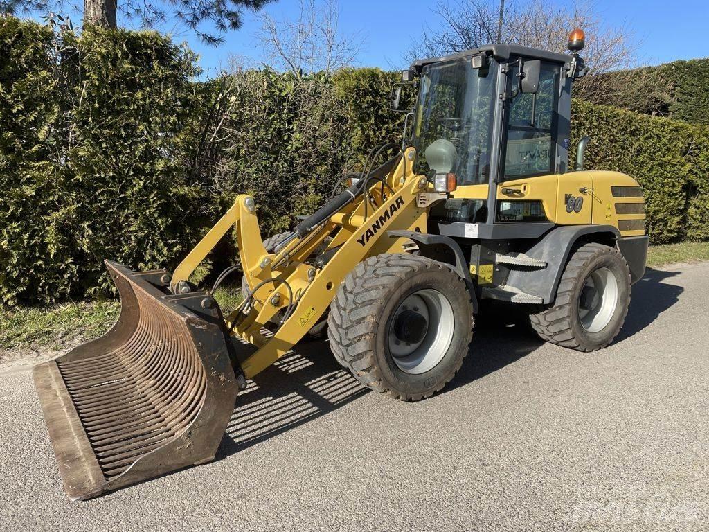 Yanmar V80 Pyöräkuormaajat