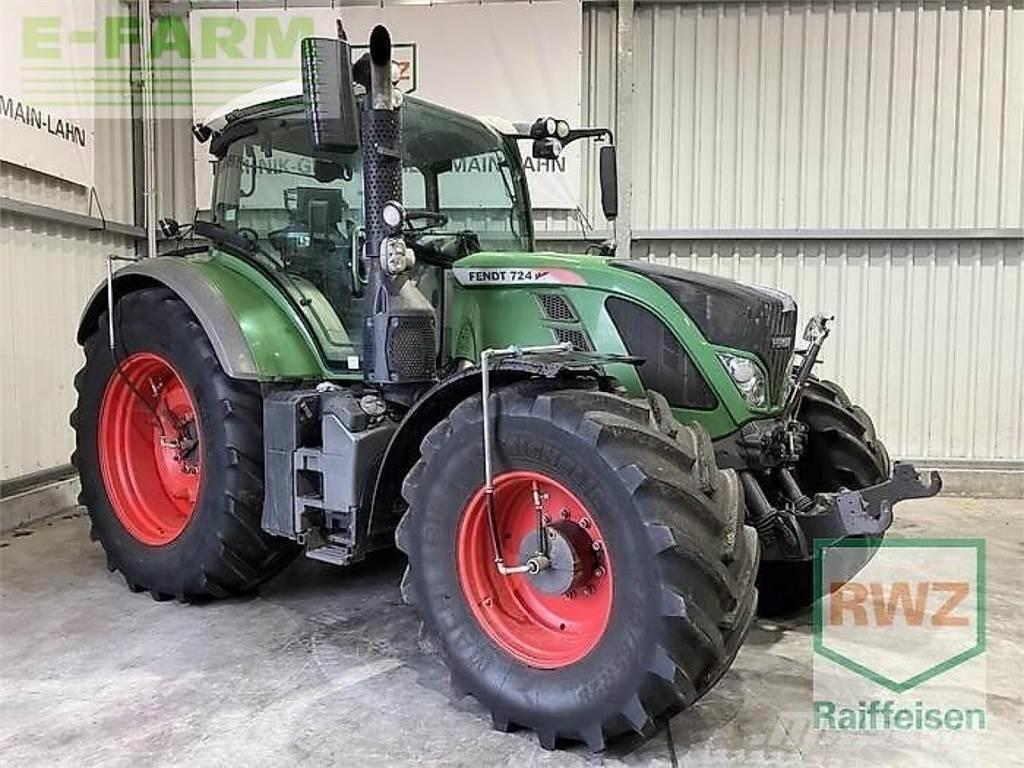 Fendt 724 vario Traktorit