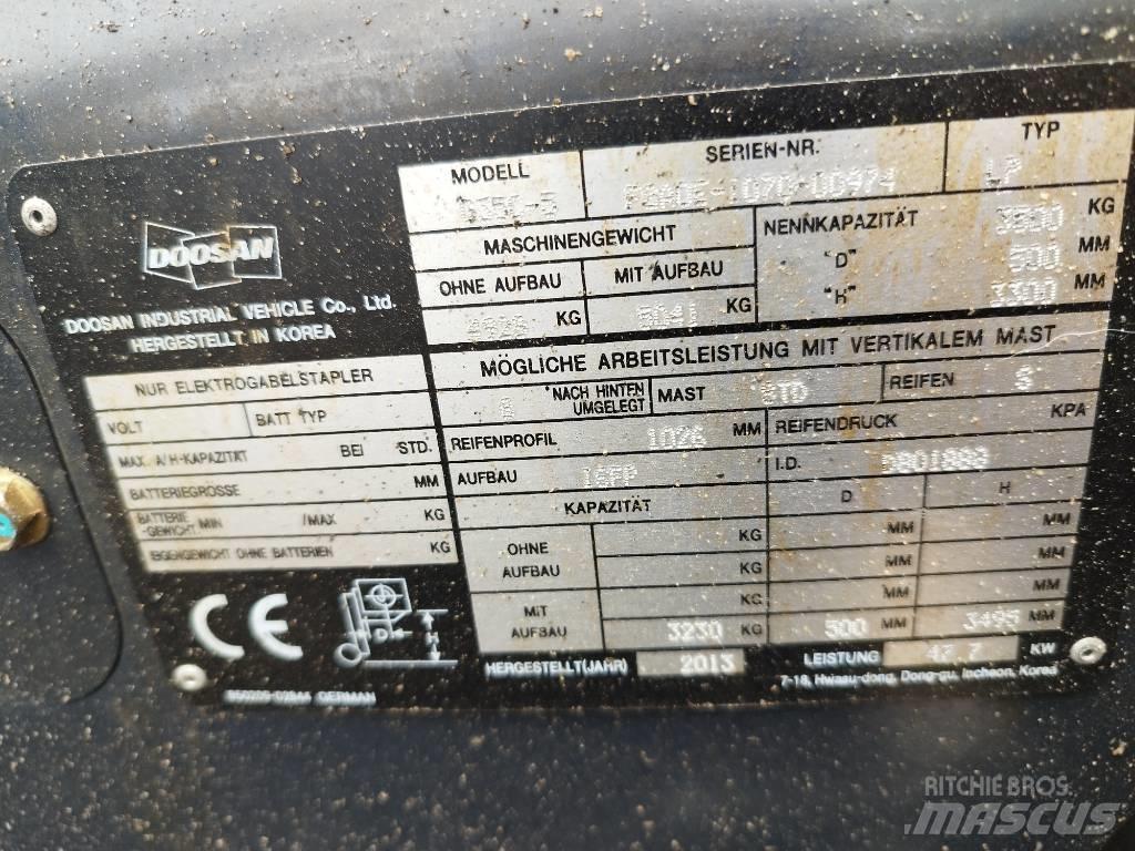 Doosan G35 C-5 Nestekaasutrukit