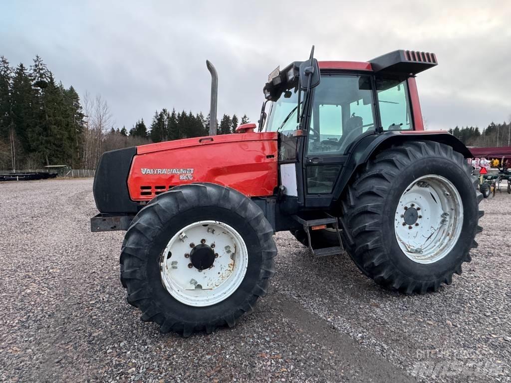 Valtra Valmet 8400 Traktorit