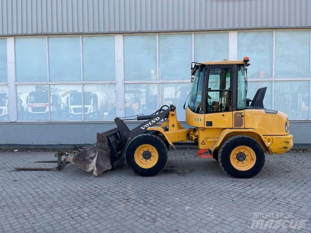 Volvo L 30 G  2017     CE Pyöräkuormaajat