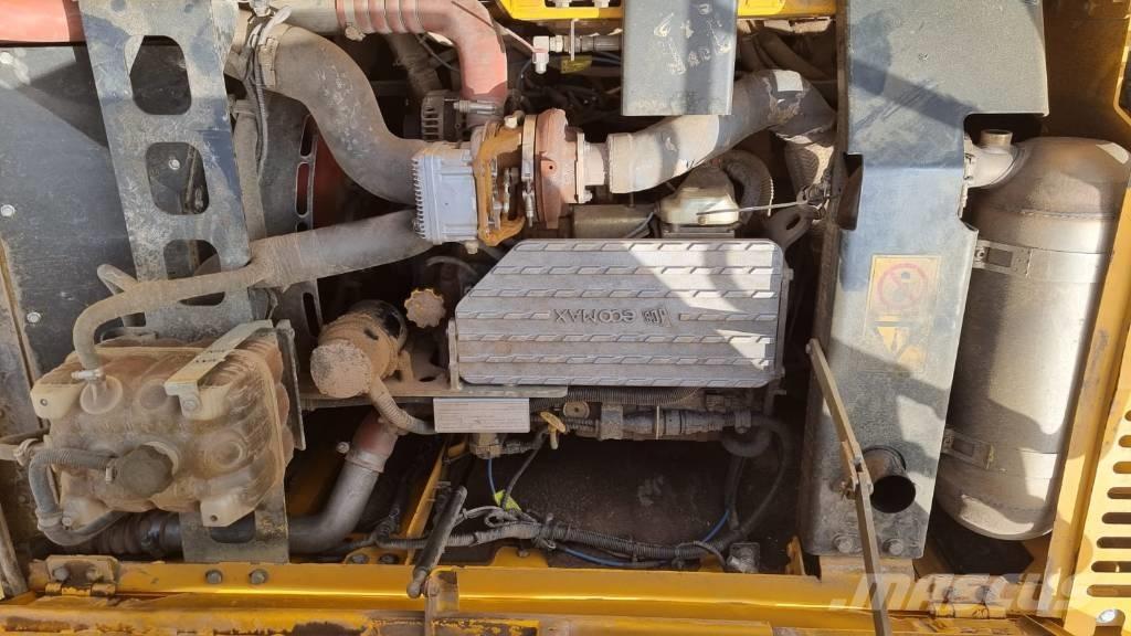 JCB 220 XL Telakaivukoneet