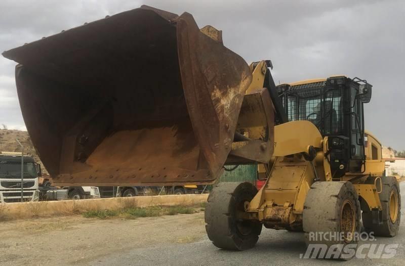 CAT 926M Pyöräkuormaajat