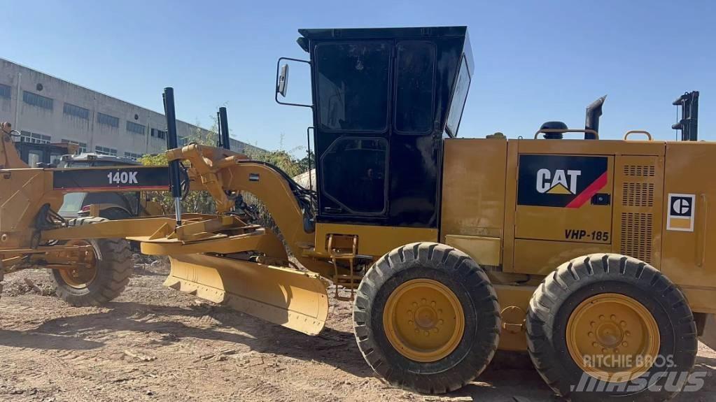 CAT 140K Tiehöylät