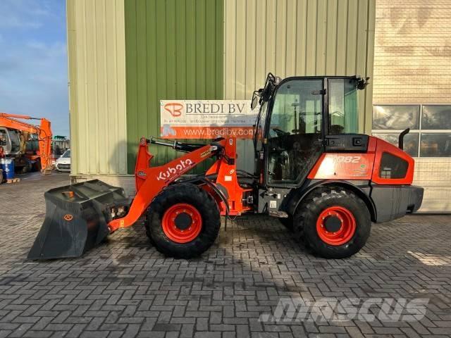 Kubota R 082 Pyöräkuormaajat