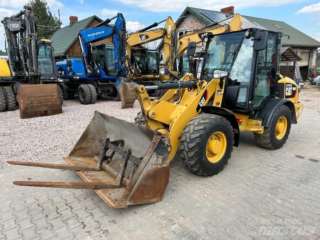 CAT 906 H 2 Pyöräkuormaajat