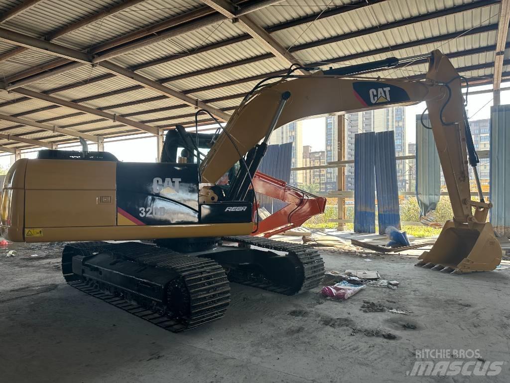 CAT 320 D Telakaivukoneet