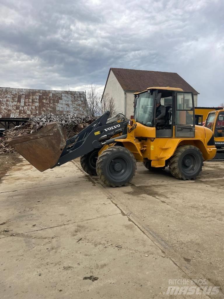 Volvo L 40 B Pyöräkuormaajat