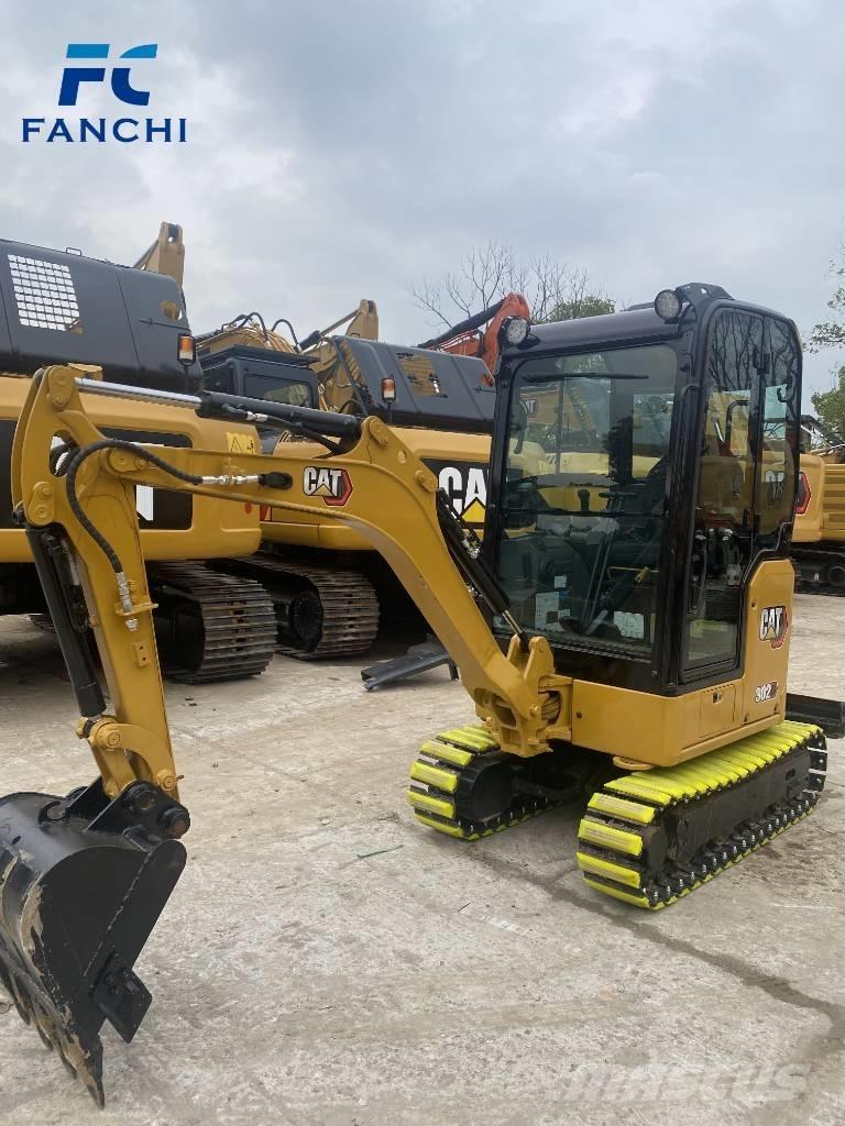 CAT 302 Minikaivukoneet < 7t