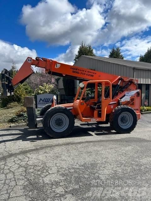 JLG 10054 Maastotrukit