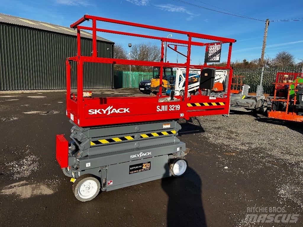 SkyJack SJ 3219 Saksilavat