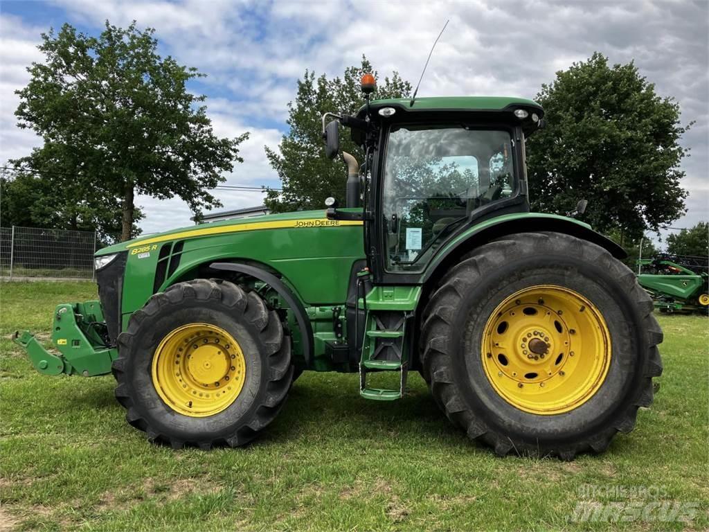 John Deere 8285R Traktorit