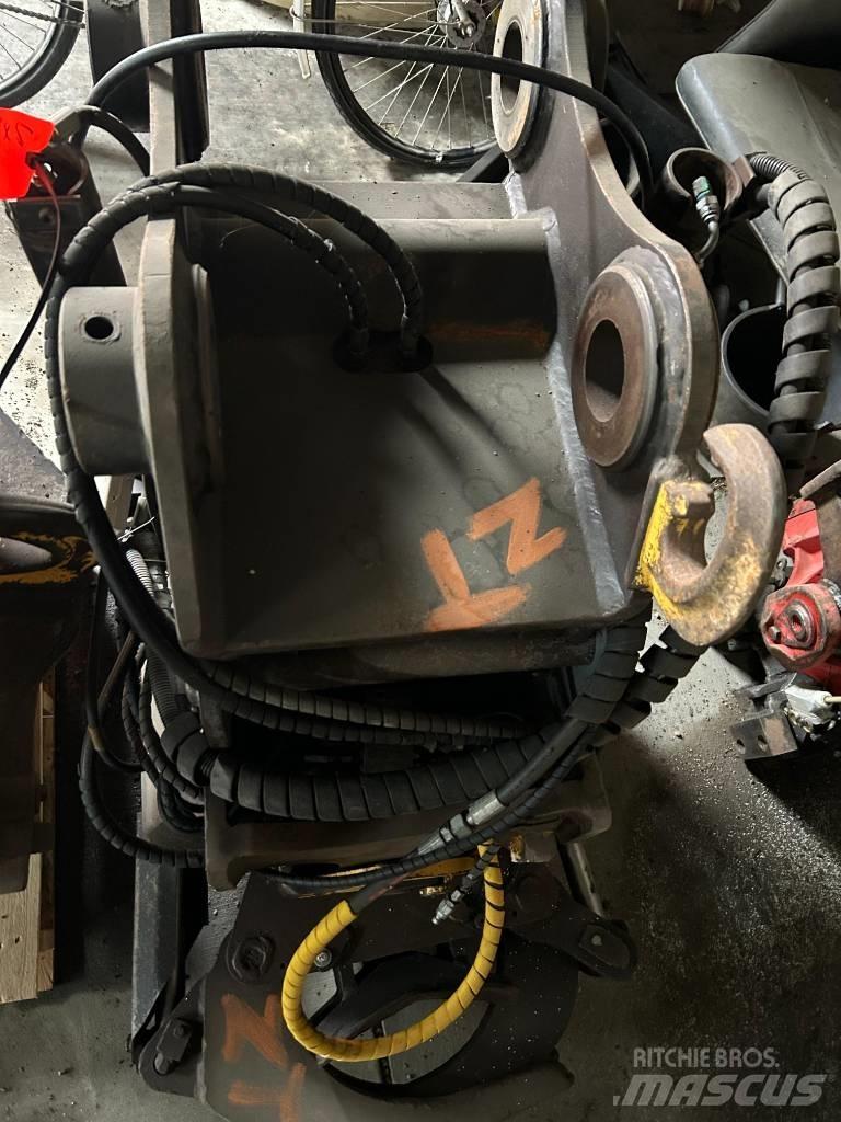 Engcon EC 214 Kauhanpyörittäjät