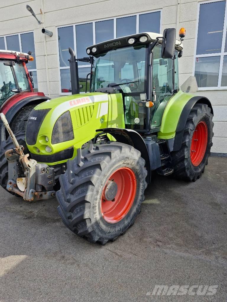 CLAAS Arion 640 Traktorit