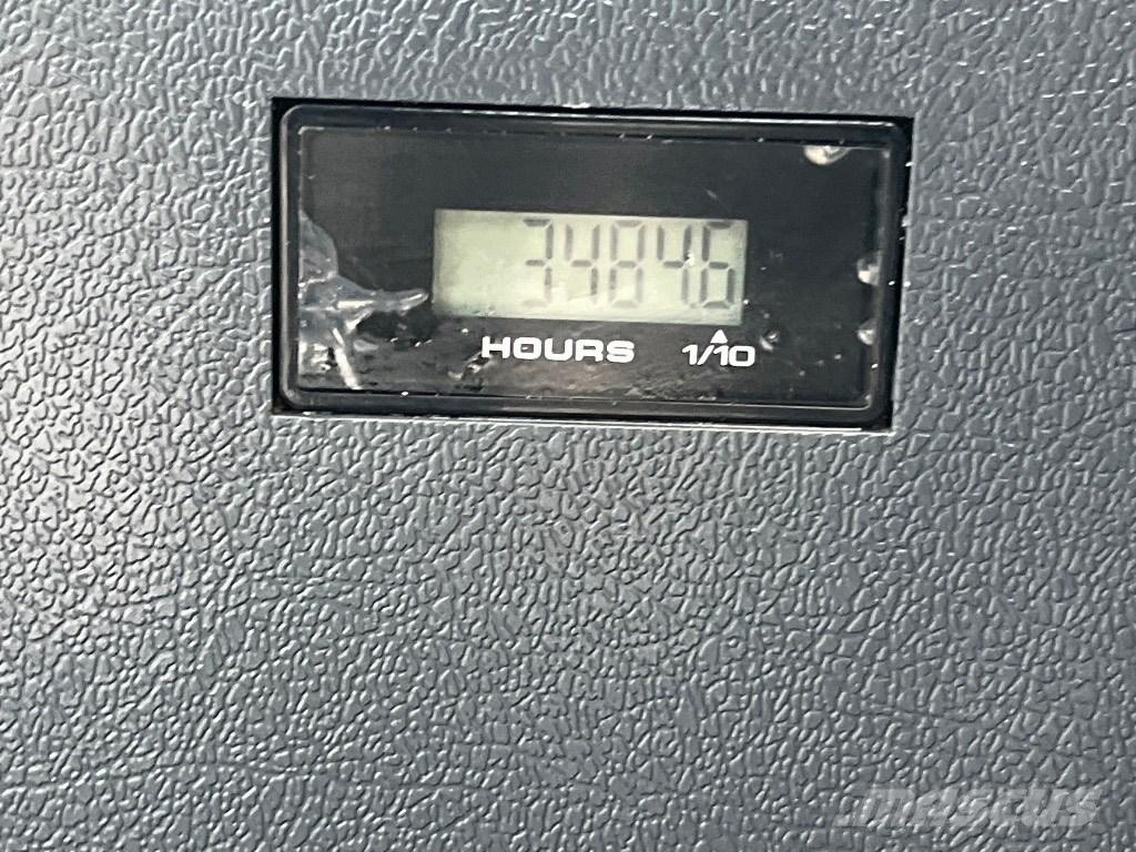 Hyundai HX 210 AL Telakaivukoneet