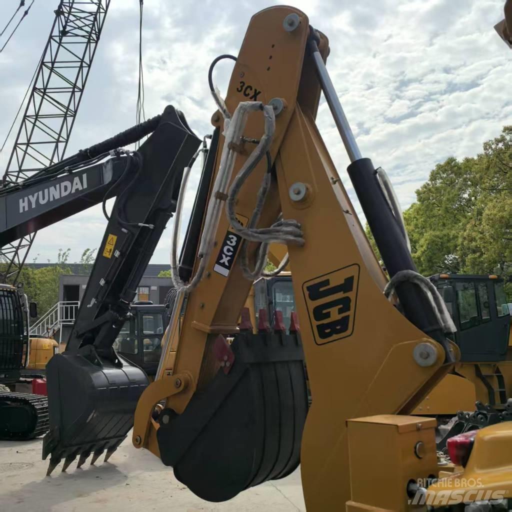 JCB 3 CX Kaivurikuormaajat