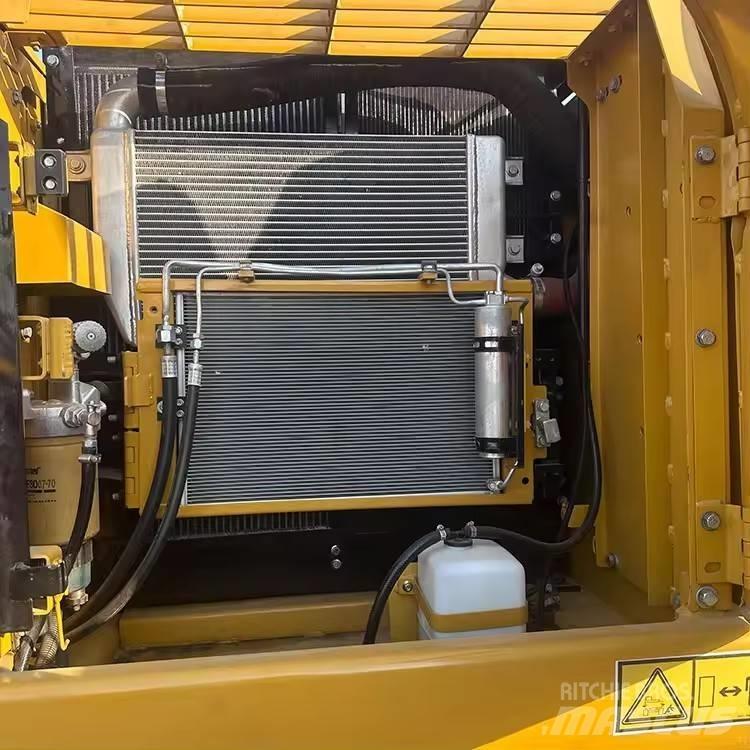 CAT 320 D2L Telakaivukoneet