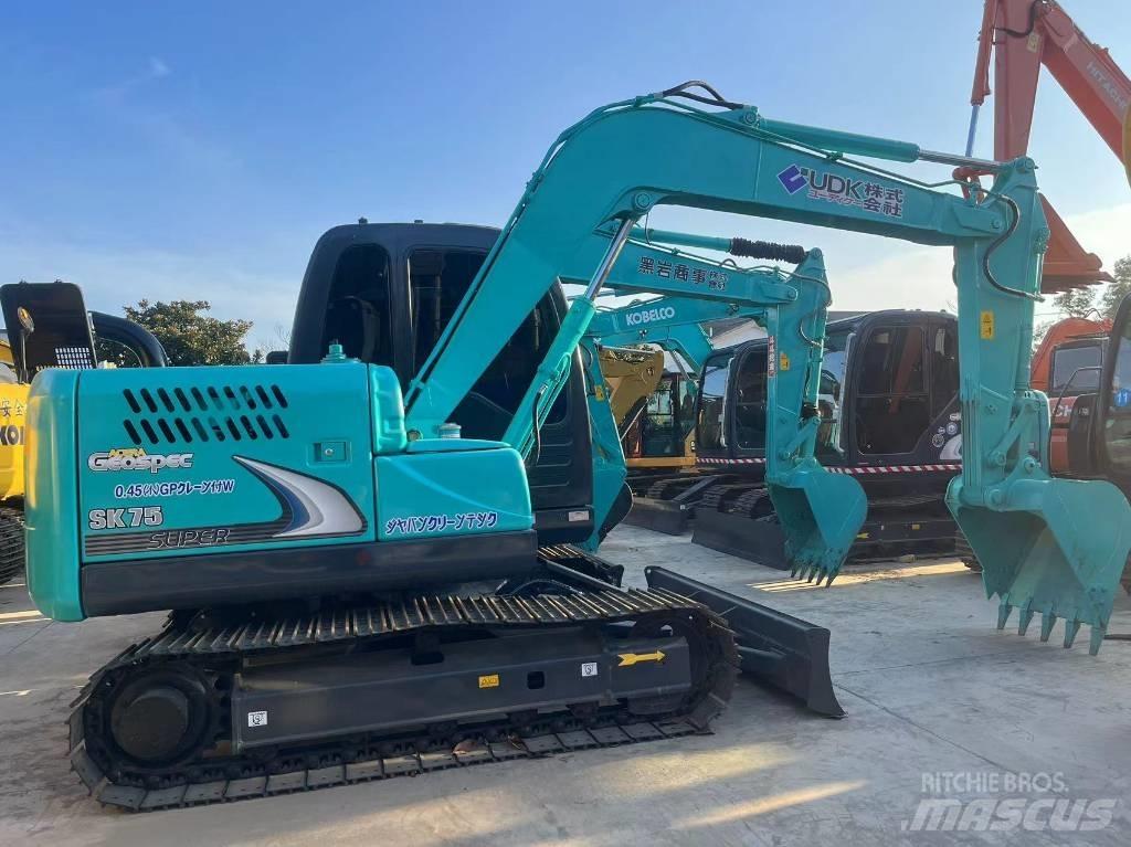 Kobelco SK75-8 Telakaivukoneet