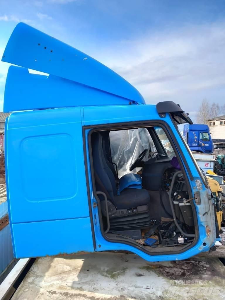 Volvo FM 9.320 Ohjaamot ja sisustat
