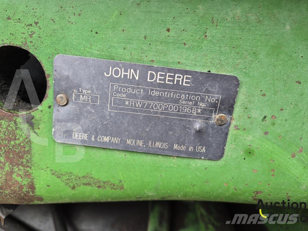 John Deere 7700 Kuormatraktorit