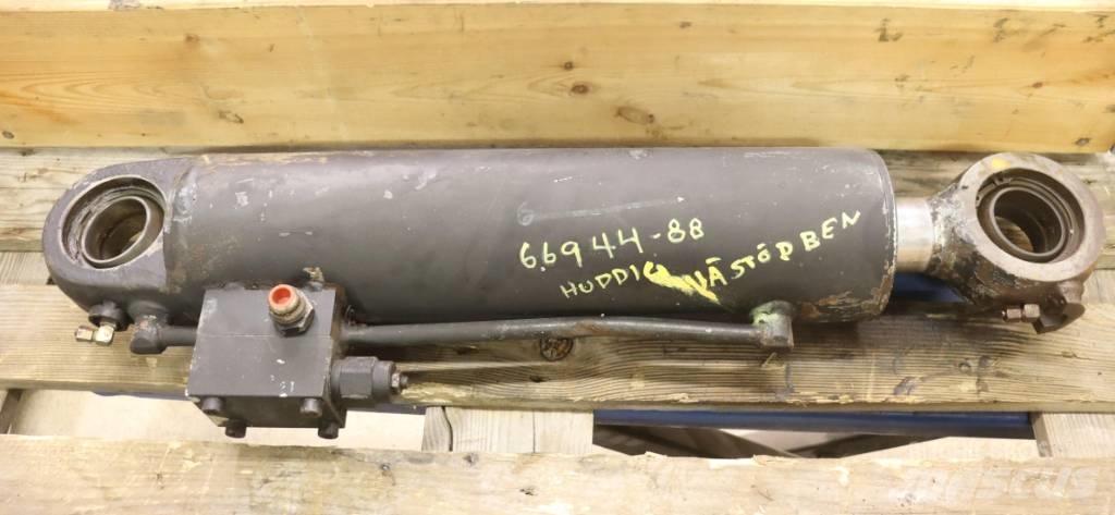 Huddig 960 Kaivurikuormaajat