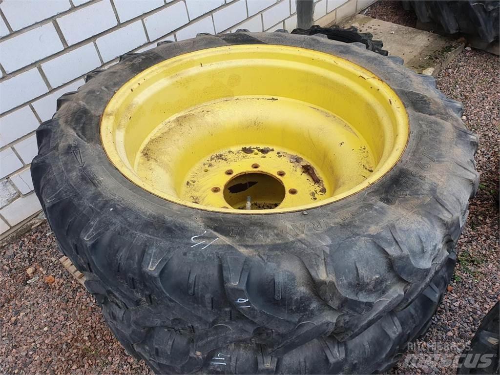 Kleber 270/95R32 Renkaat ja vanteet