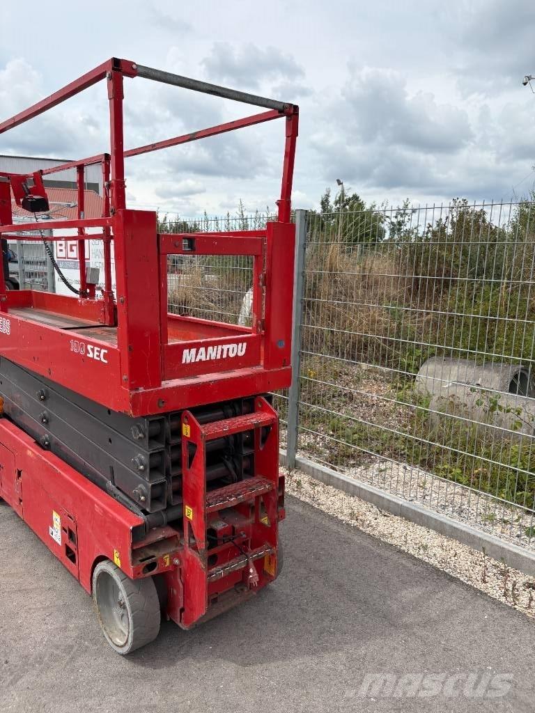 Manitou 100 SEC Saksilavat
