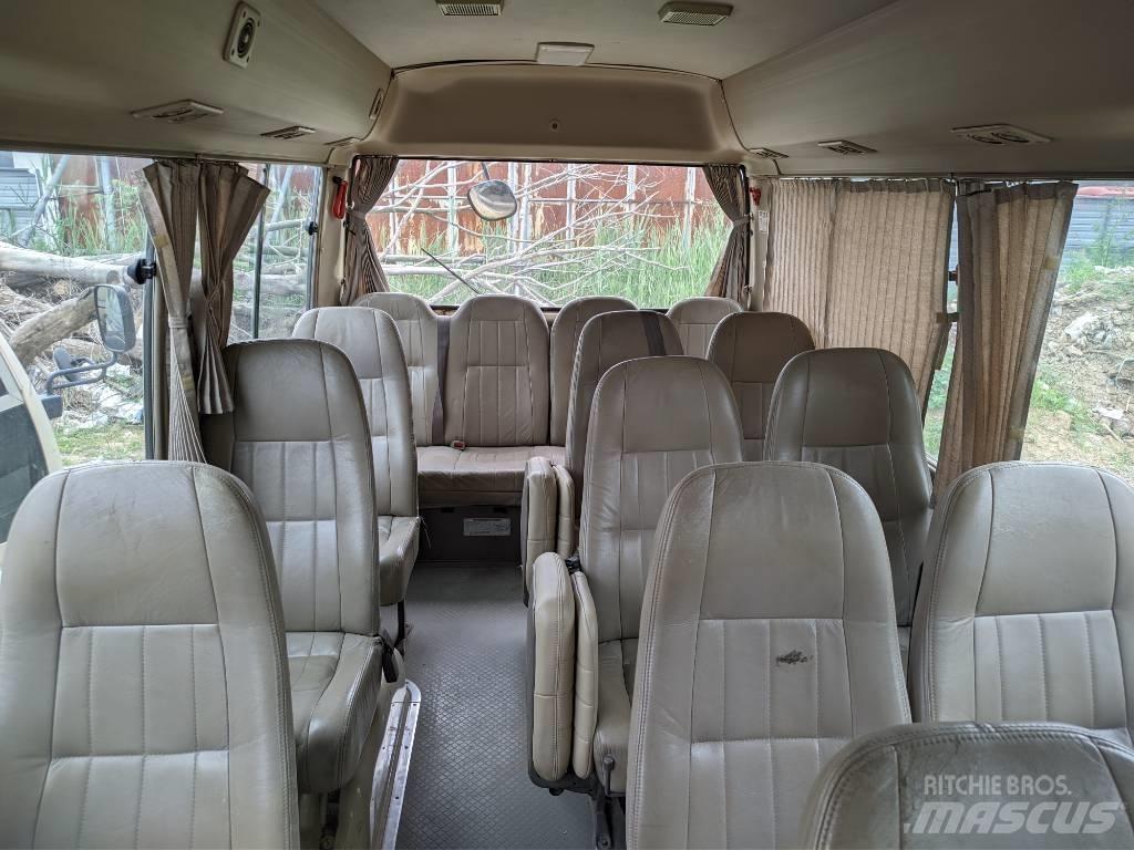 Toyota Coaster Bus Minibussit