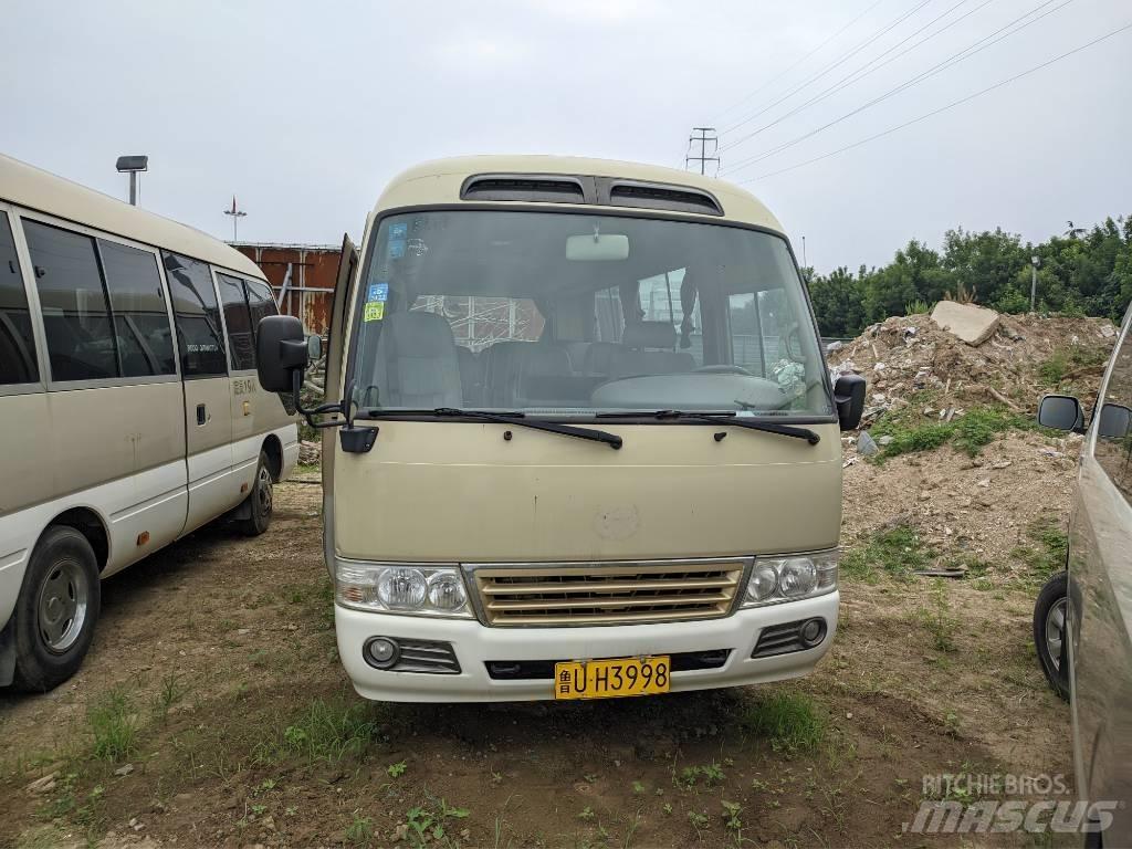 Toyota Coaster Bus Minibussit