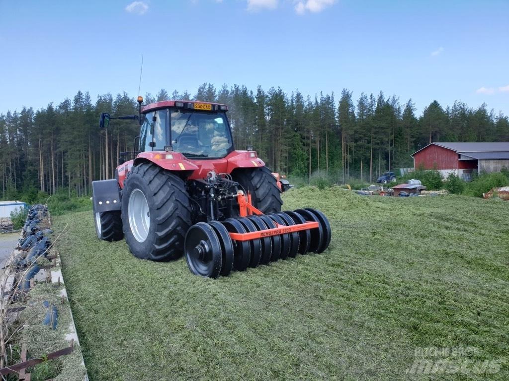  Rehujyrä 3300 Muut heinä- ja tuorerehukoneet