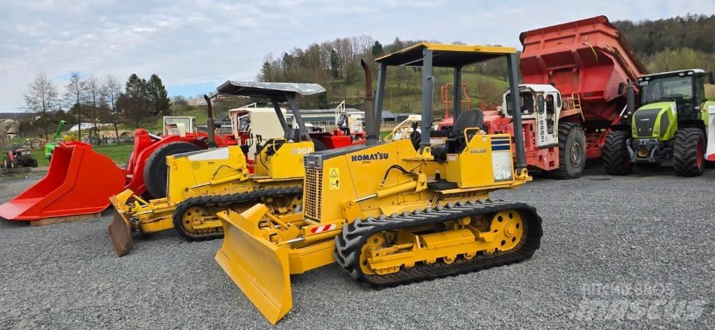 Komatsu D 21 P-8 Telaketjupuskutraktorit