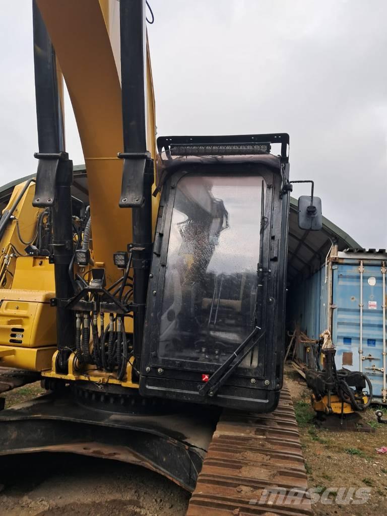 CAT 330FL Telakaivukoneet