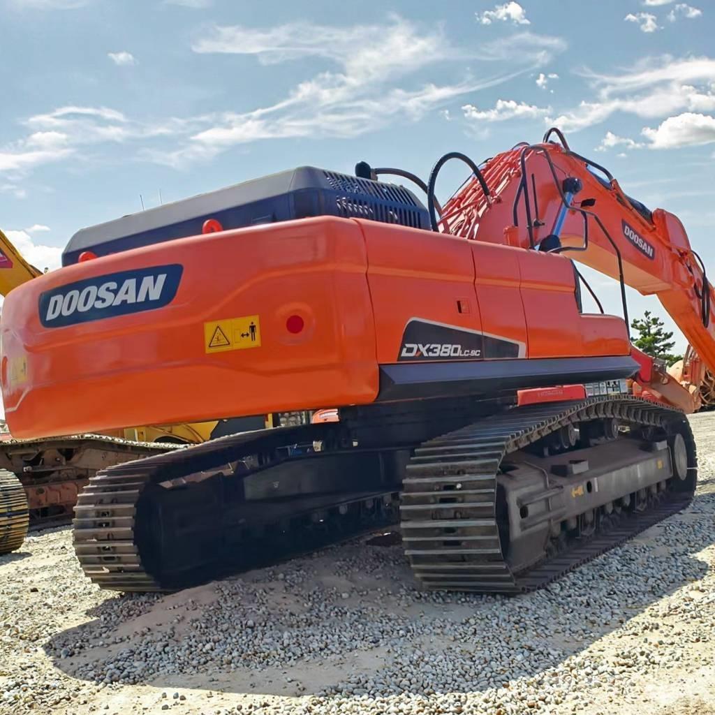 Doosan DX 380 LC Telakaivukoneet