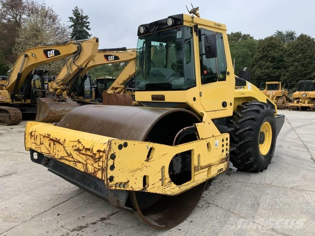Bomag BW 213 D H-4 i Tiivistyskoneet
