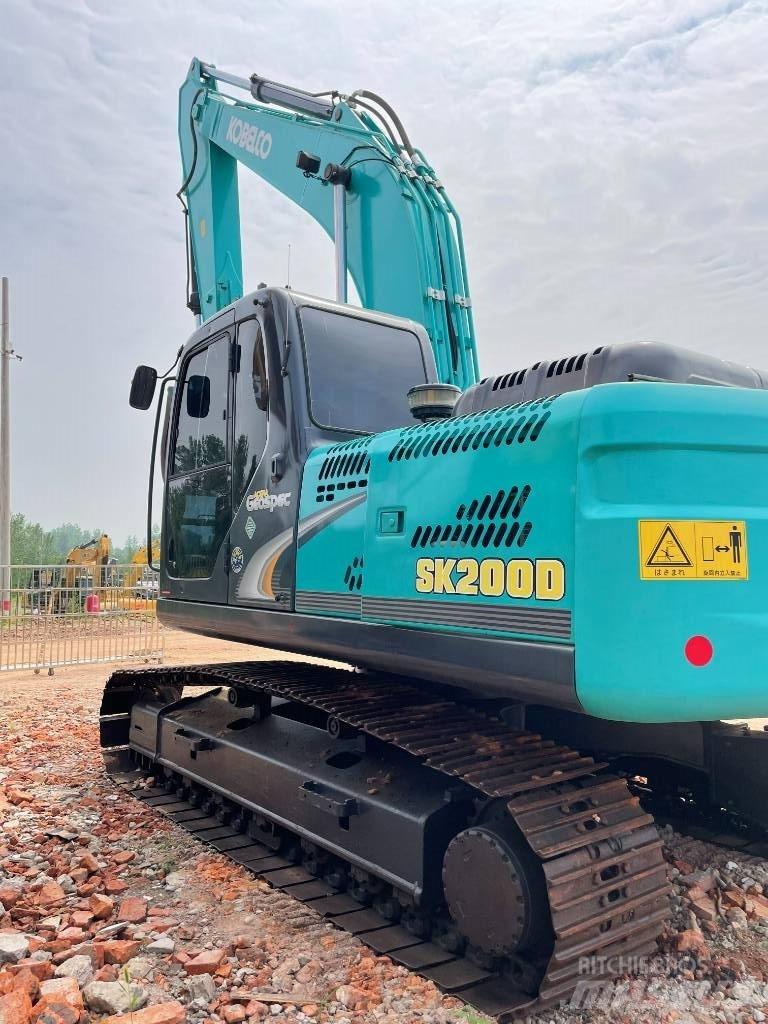 Kobelco 200 Telakaivukoneet