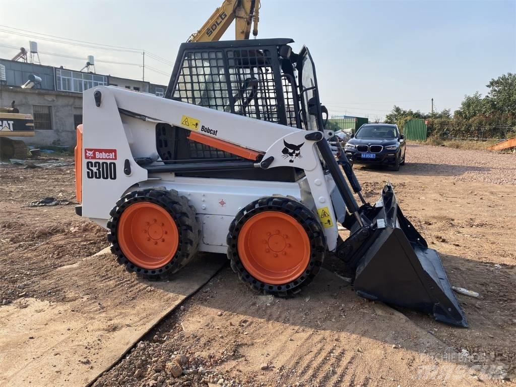 Bobcat S 300 Liukuohjatut kuormaajat