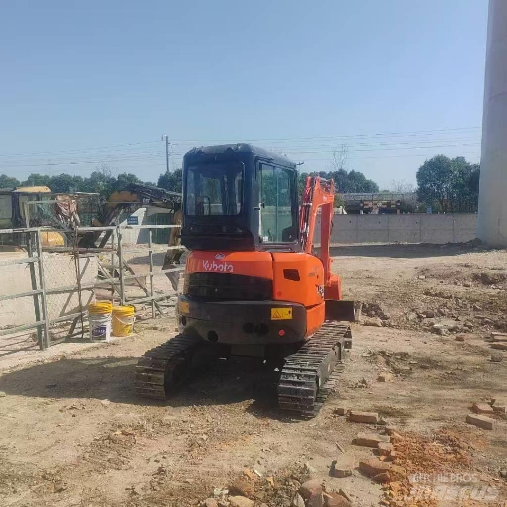 Kubota U 27 Minikaivukoneet < 7t