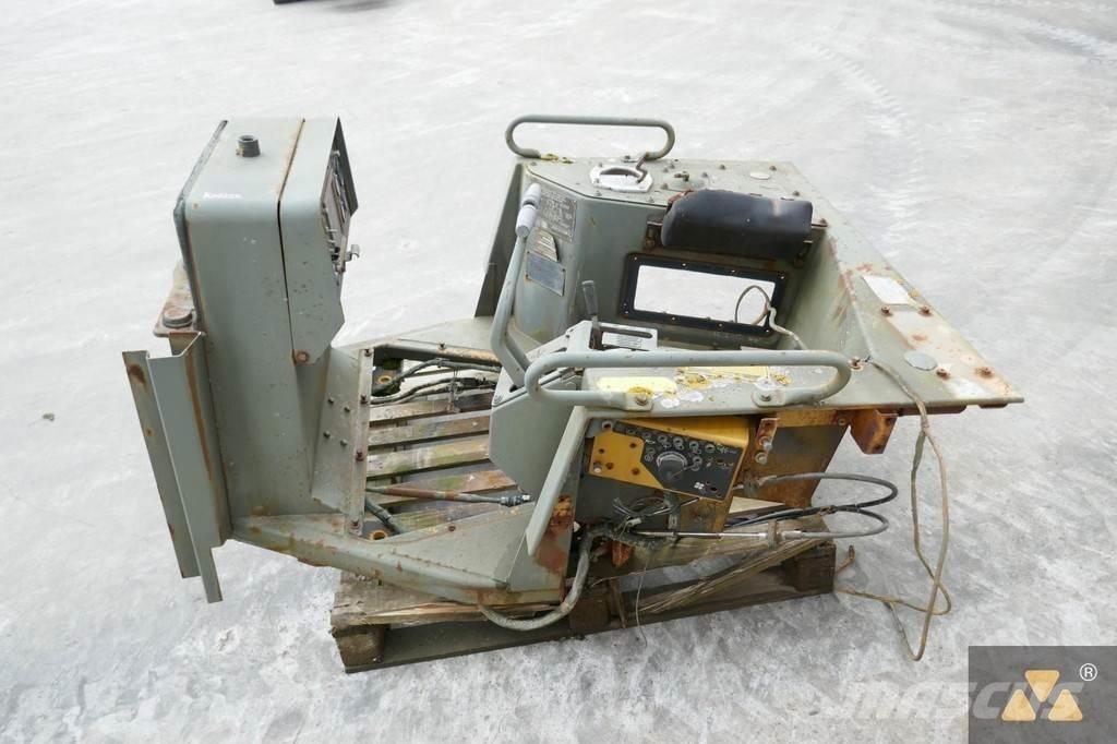 CAT 6T-3309 Ohjaamot ja sisustat