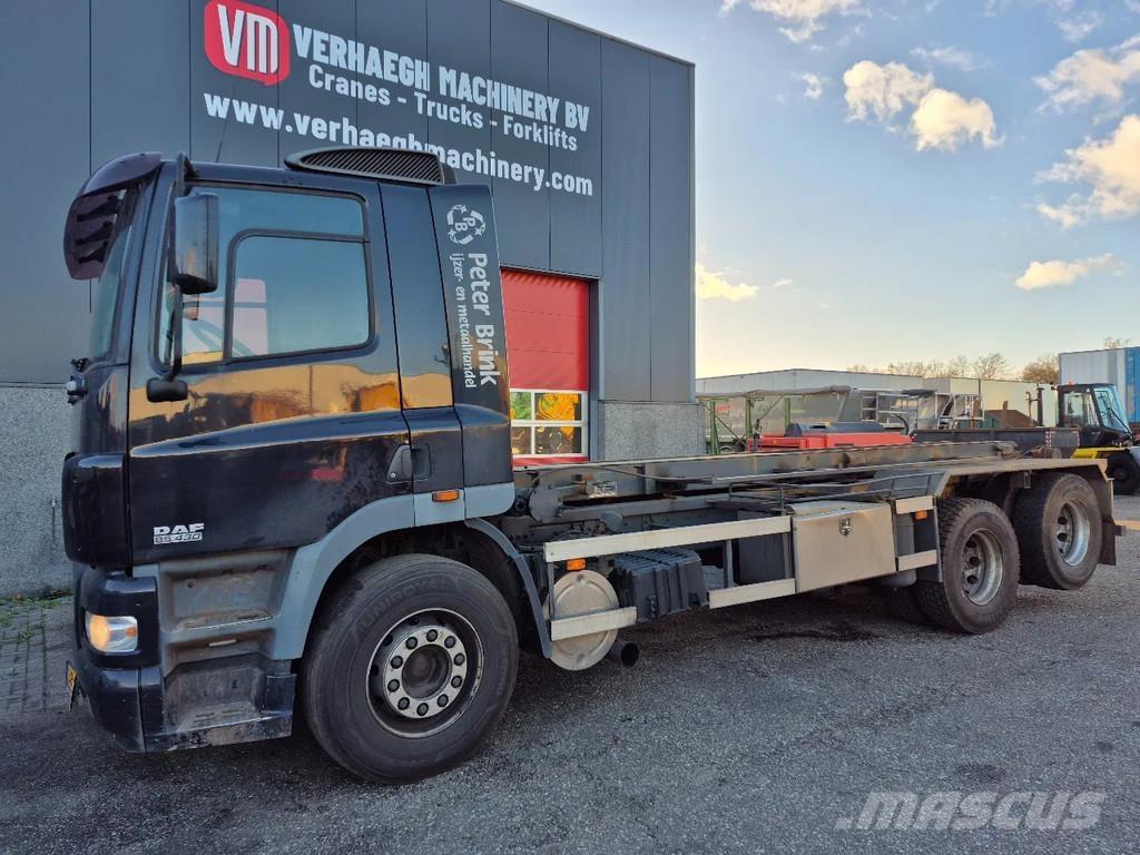 DAF 85.430 Koukkulava kuorma-autot