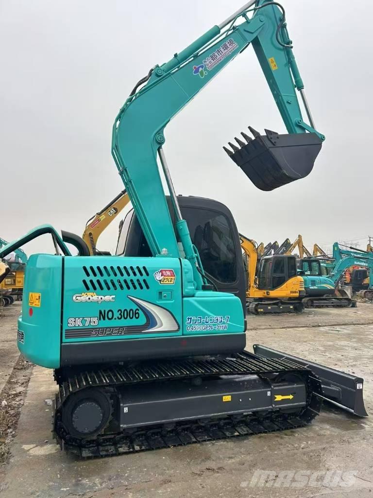 Kobelco SK 75 Telakaivukoneet